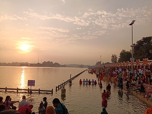 Famous landmark in Haryana — Kurukshetra Brahma Sarovar