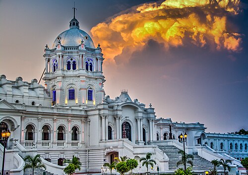 Famous landmark in Tripura — Ujjayanta Palace & Neermahal